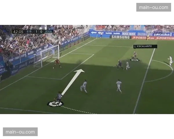 实时：皇家社会通过高位逼抢，连续形成前场断球反击