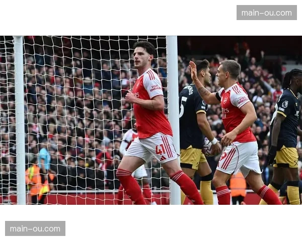 英超积分榜显示，第五名利物浦领先第六名切尔西7分